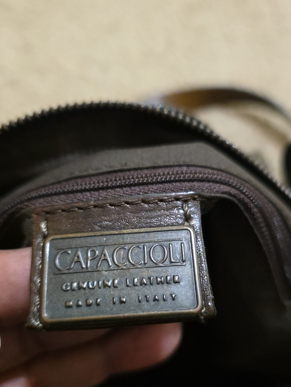 Capaccioli Classic Brown Leather Crossbody Bag with Stud Detail - Picture 5 of 5